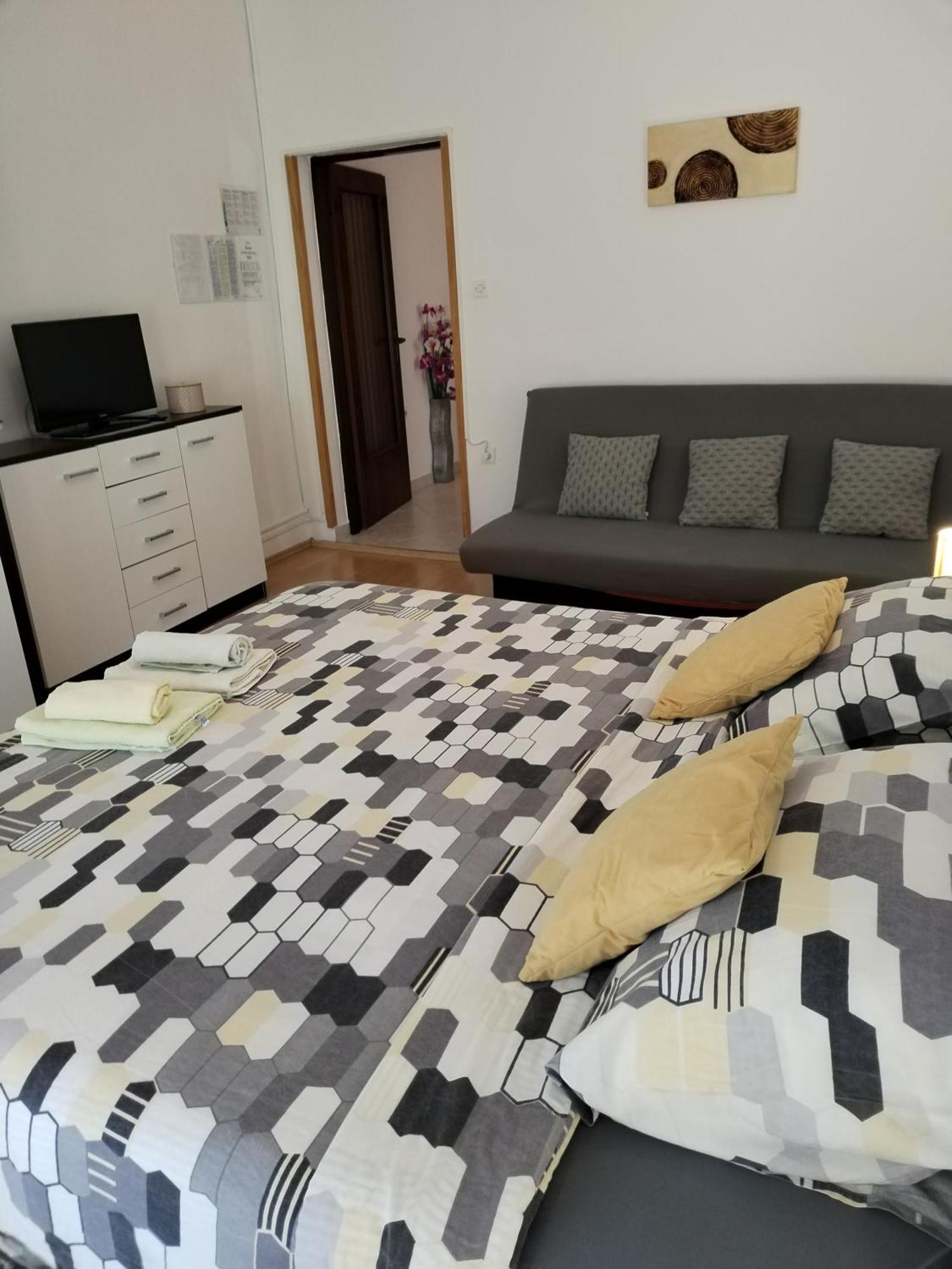 Apartments Erika Пула Екстериор снимка